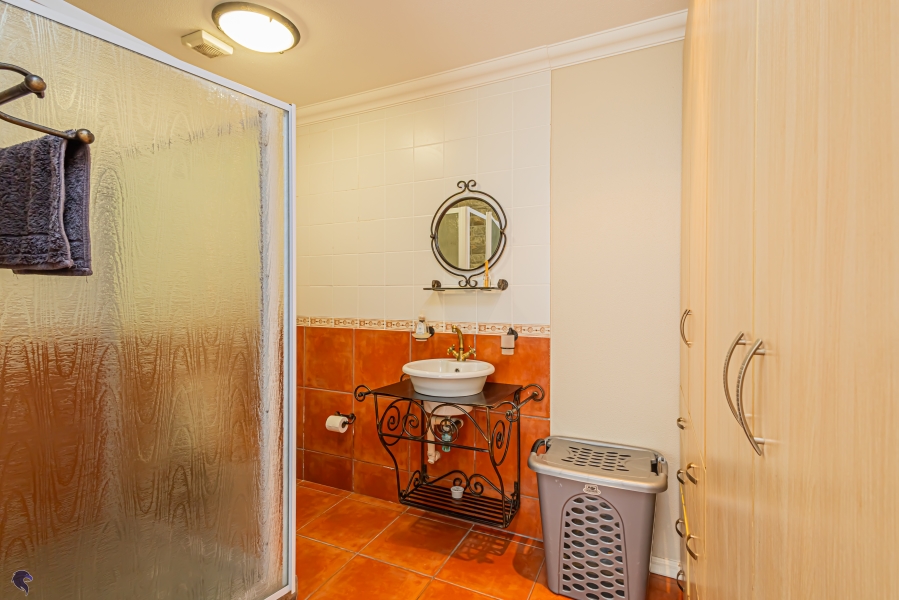 5 Bedroom Property for Sale in Waterfront Western Cape